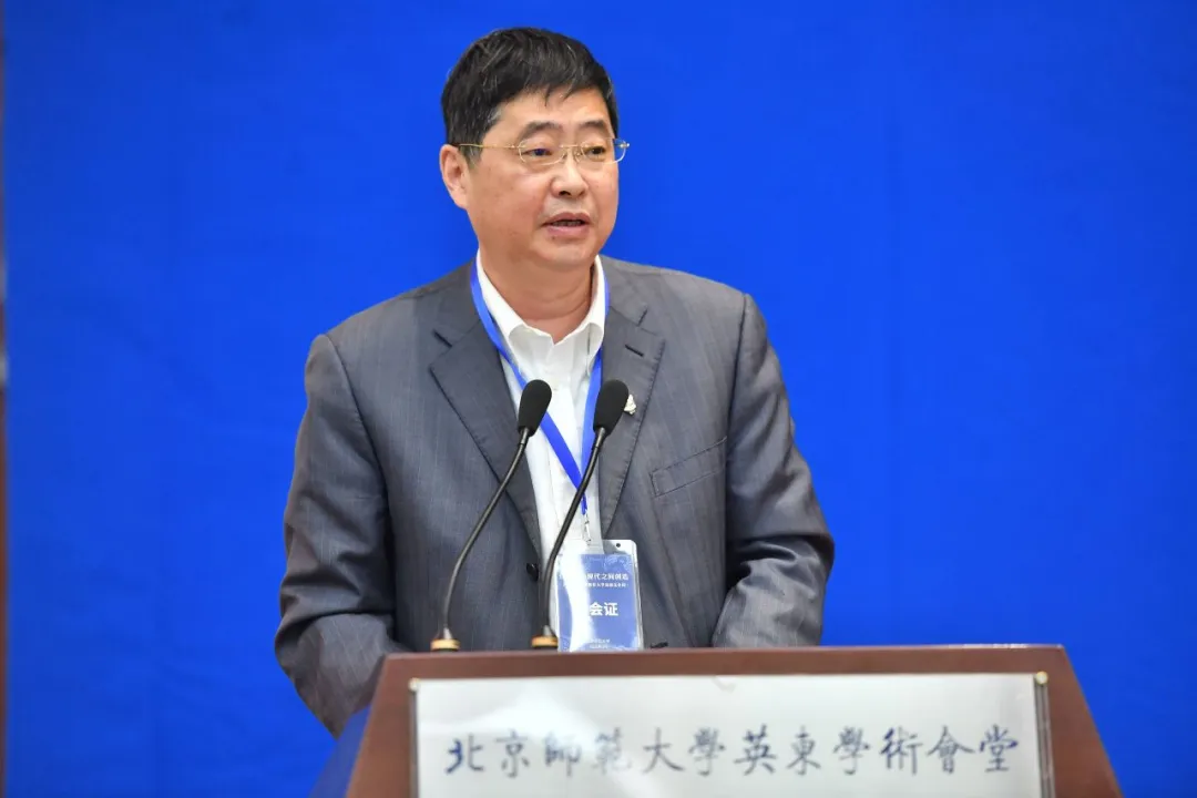 上海戏剧成人短视频
杨扬.jpg